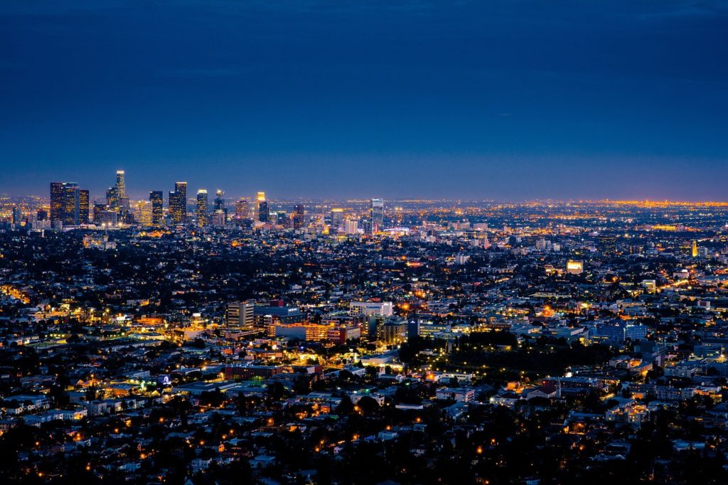 Discover California. Fly Business to Los Angeles for EUR 1,200